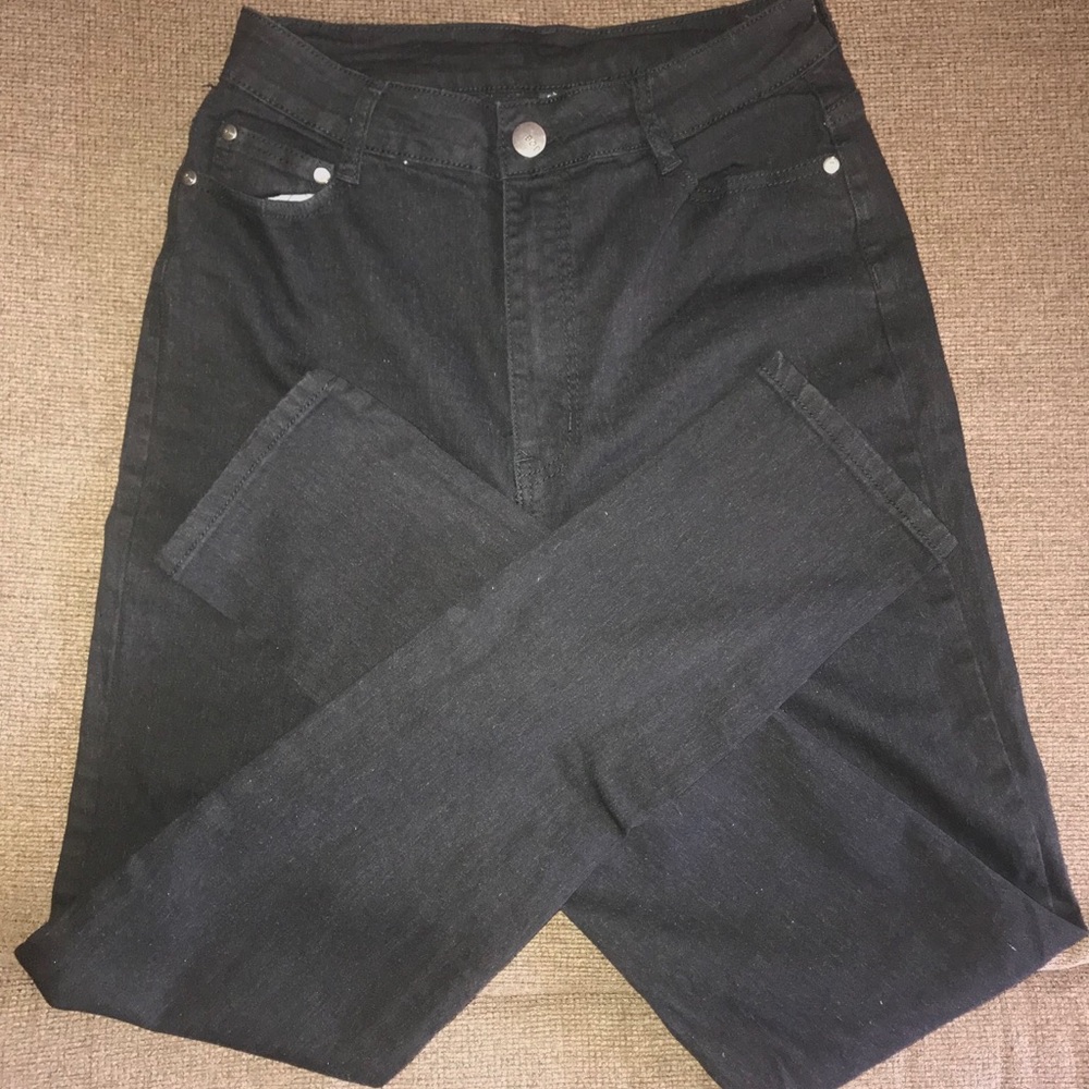 Fashion Nova High Waisted Jeans NWOT